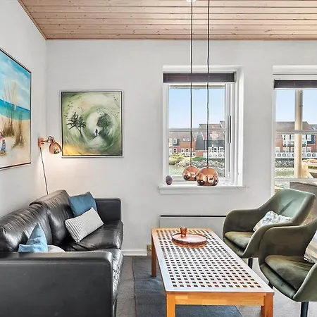 4135-borre-klintholm-havneby-35-st * Borre