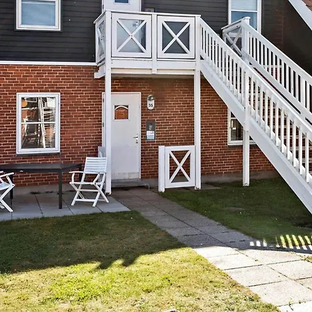 4135-borre-klintholm-havneby-35-st * Borre