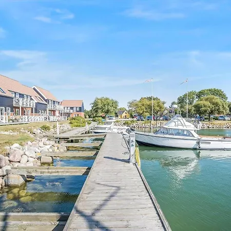 4135-borre-klintholm-havneby-35-st Daire *